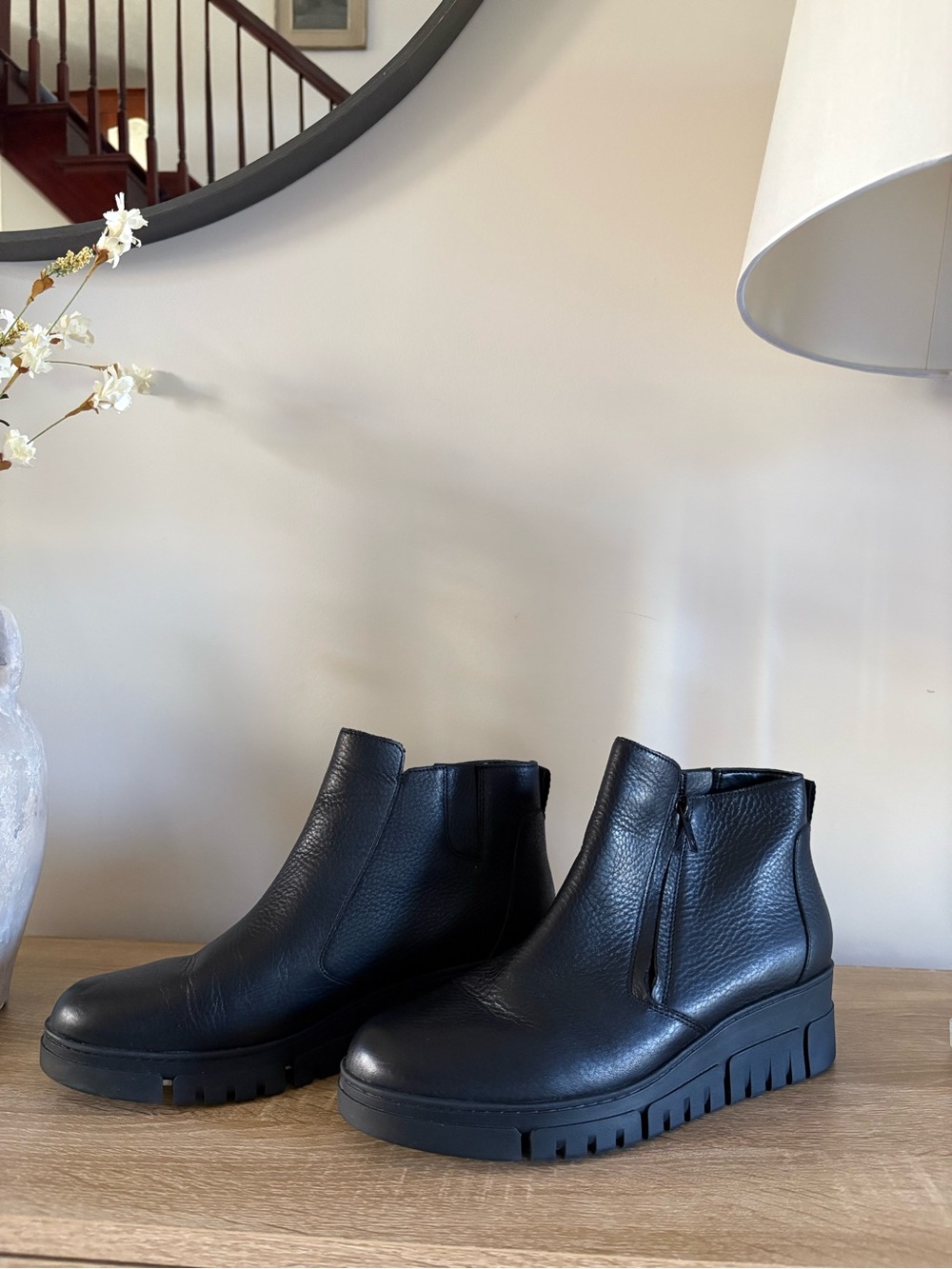Vionic Uptown Sur Ankle Leather Boots